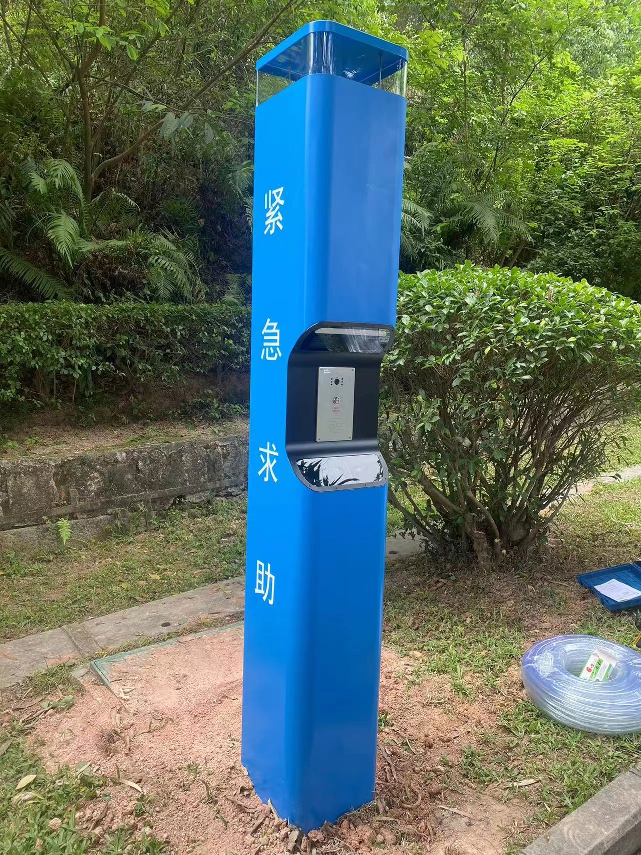 學校公園景區IP可視對講一鍵報警柱報警樁